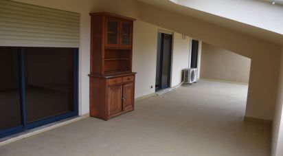 Apartamento T5 em Santo António dos Olivais de 306 m²