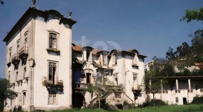 Bâtiment à Louredo de 380 m²