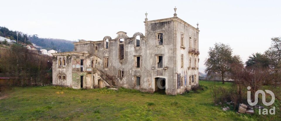 Bâtiment à Louredo de 380 m²