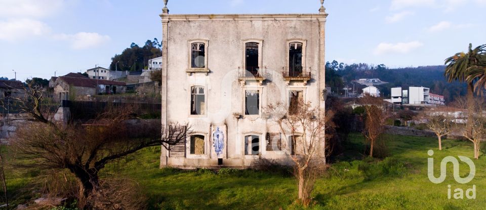 Bâtiment à Louredo de 380 m²