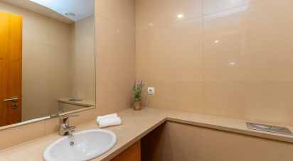 Duplex T2 in Lordelo Do Ouro E Massarelos of 125 m²