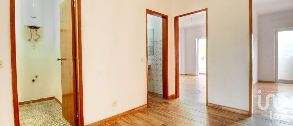 Appartement T2 à Quelfes de 84 m²