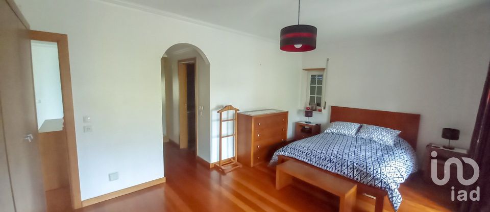 Casa / Villa T3 em Atouguia da Baleia de 205 m²