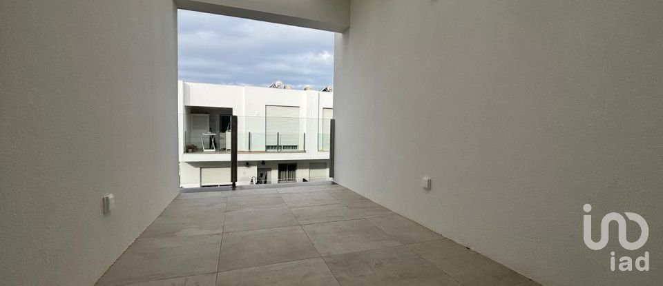 Casa / Villa T2 em Odiáxere de 115 m²