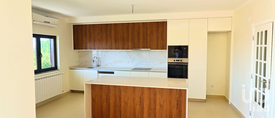 House T4 in Gaeiras of 208 m²