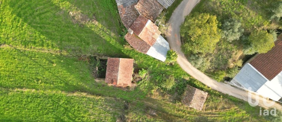 Maison T0 à São Miguel, Santa Eufémia e Rabaçal de 80 m²