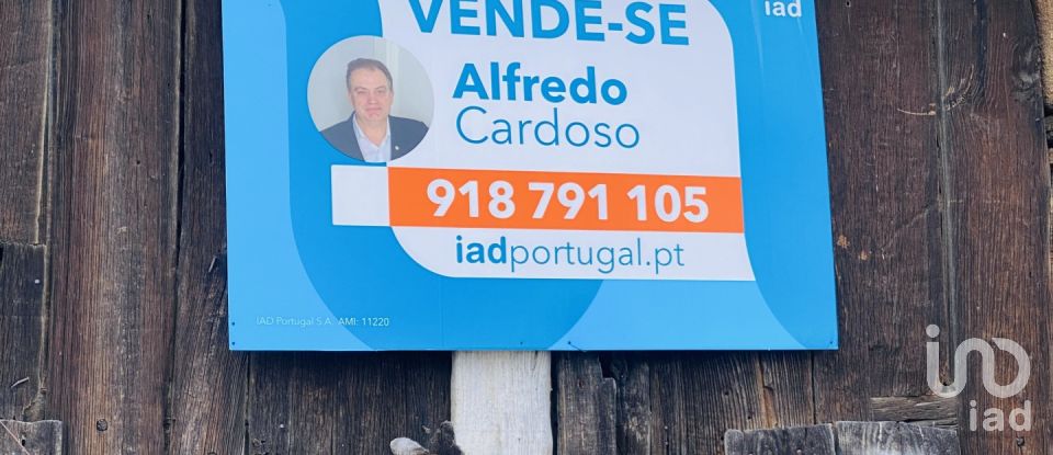 Maison de campagne T0 à Adoufe e Vilarinho de Samardã de 90 m²