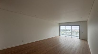 Apartamento T3 em Carnaxide e Queijas de 152 m²