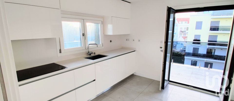 Apartamento T4 em Ajuda de 292 m²