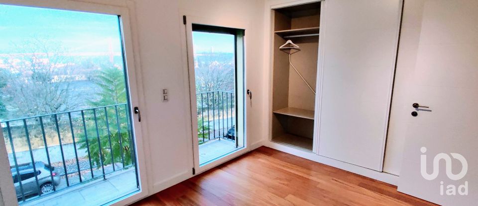 Appartement T4 à Ajuda de 292 m²