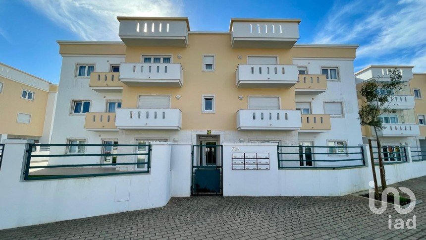 Apartment T2 in São Domingos de Rana of 110 m²