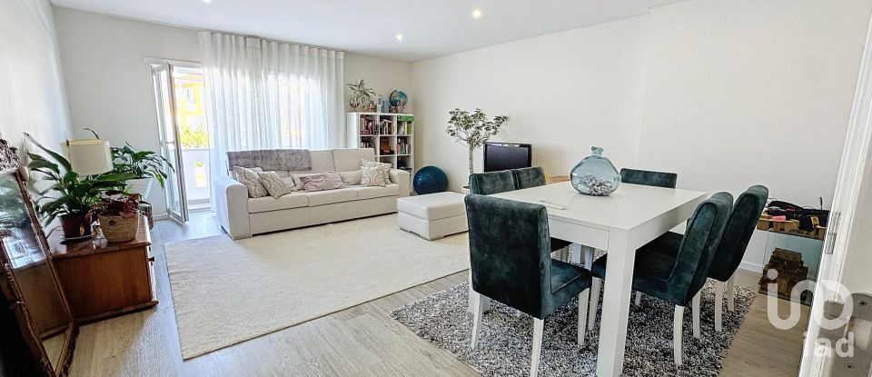 Apartment T2 in São Domingos de Rana of 110 m²