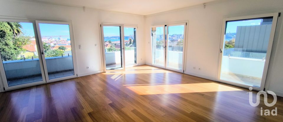 Appartement T4 à Ajuda de 292 m²