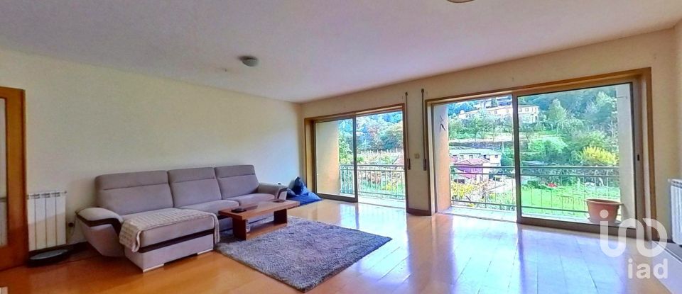 Appartement T3 à Costa de 150 m²