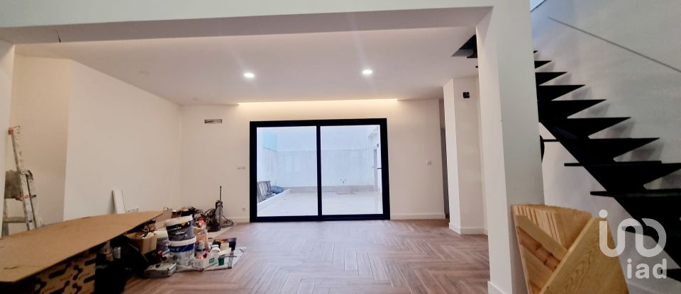 Casa T3 em Monte Real e Carvide de 129 m²