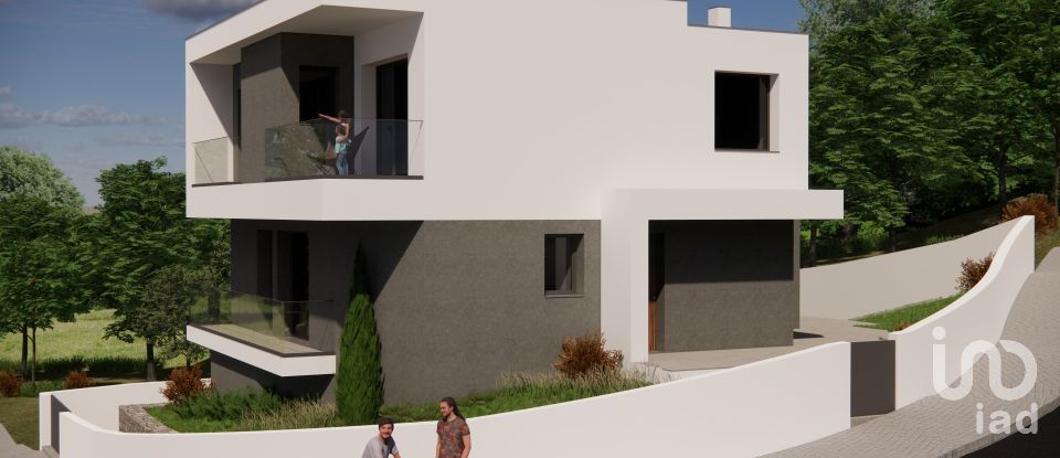 Casa T3 em Ericeira de 192 m²