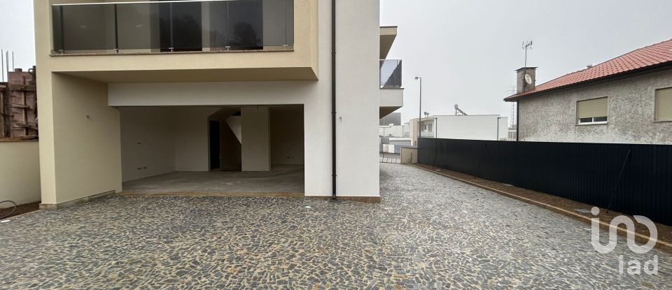 Casa / Villa T3 em Arões (São Romão) de 208 m²