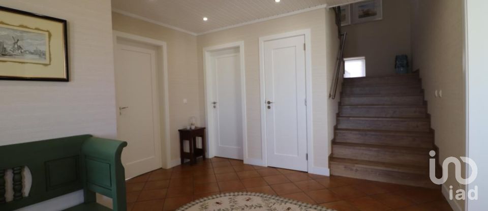 Maison T4 à Silveira de 277 m²