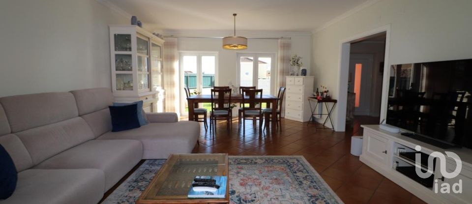 Maison T4 à Silveira de 277 m²