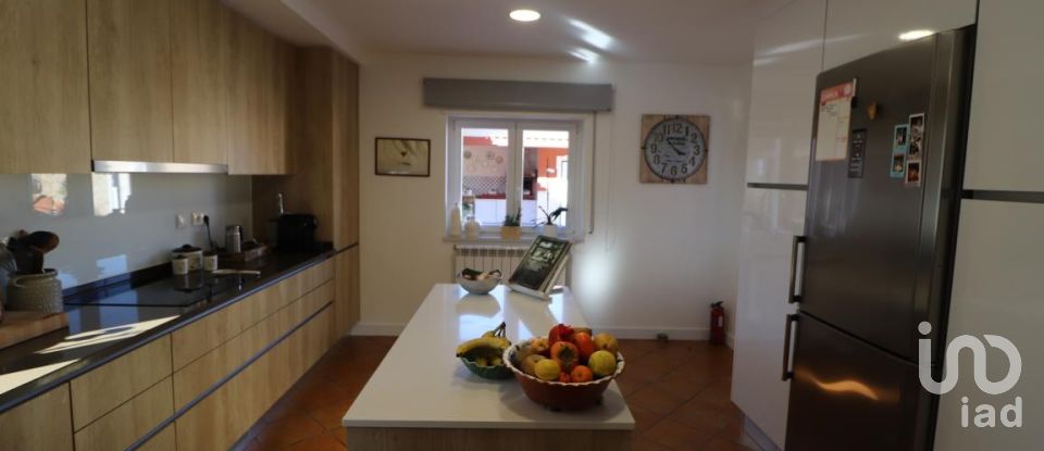 House T4 in Silveira of 277 m²