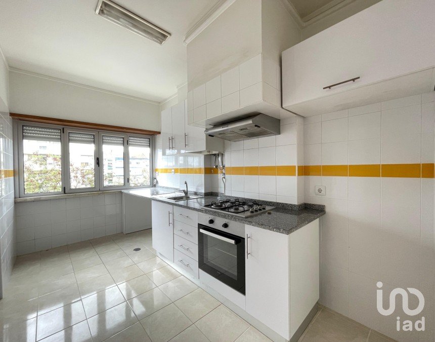 Apartamento T2 em Tomar (São João Baptista) e Santa Maria dos Olivais de 63 m²