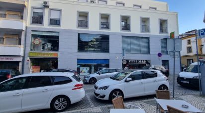 Shop / premises commercial in Sé e São Lourenço of 14 m²