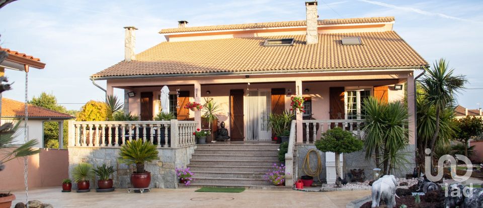 House T4 in Vila Nova de Paiva, Alhais e Fráguas of 415 m²