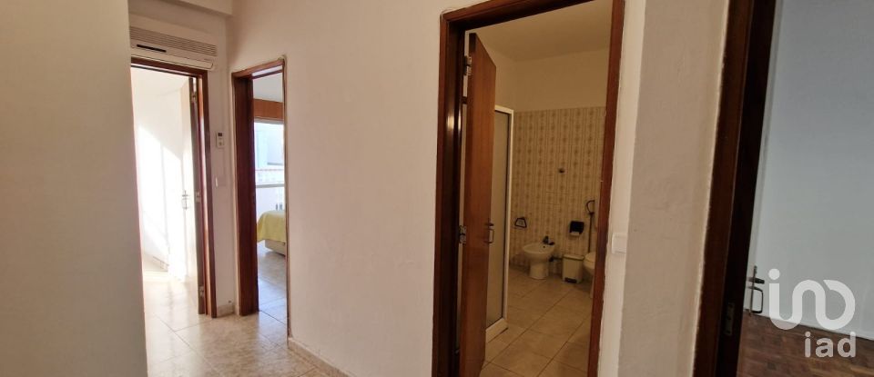 Apartment T2 in Faro (Sé e São Pedro) of 78 m²