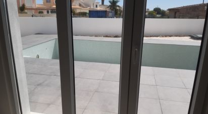 Casa / Villa T3 em Armação de Pêra de 160 m²