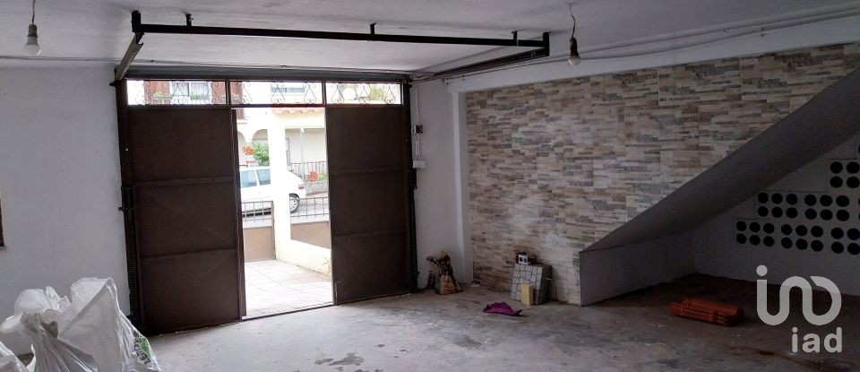 House T3 in Paul of 250 m²