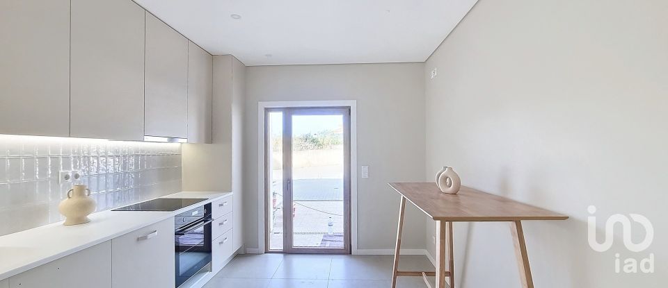 Maison T3 à A dos Cunhados e Maceira de 218 m²