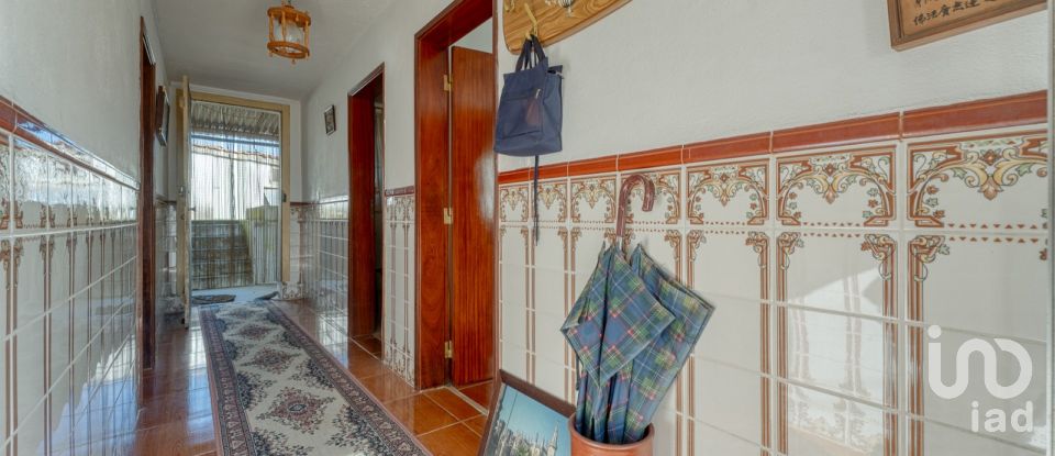 Traditional house T2 in Além da Ribeira e Pedreira of 120 m²