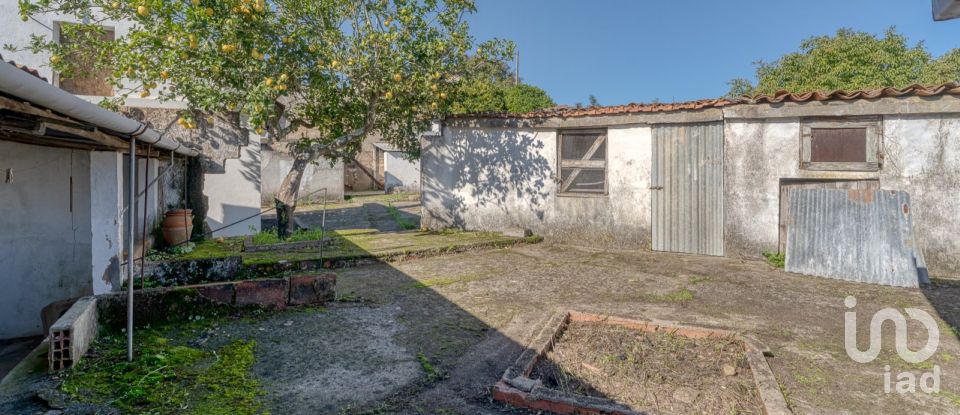 Traditional house T2 in Além da Ribeira e Pedreira of 120 m²