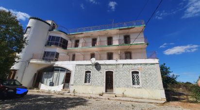 Block of flats in Luz de Tavira e Santo Estêvão of 437 m²