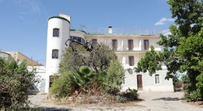 Block of flats in Luz de Tavira e Santo Estêvão of 437 m²