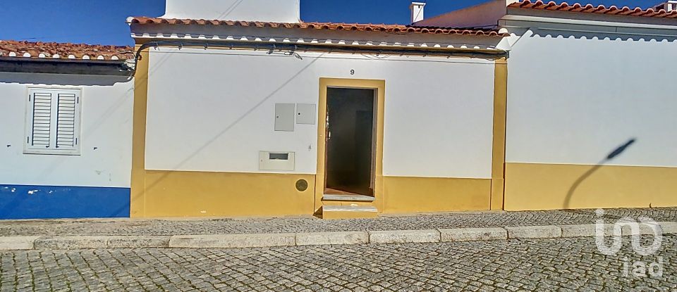 Village house T2 in Barbacena e Vila Fernando of 73 m²