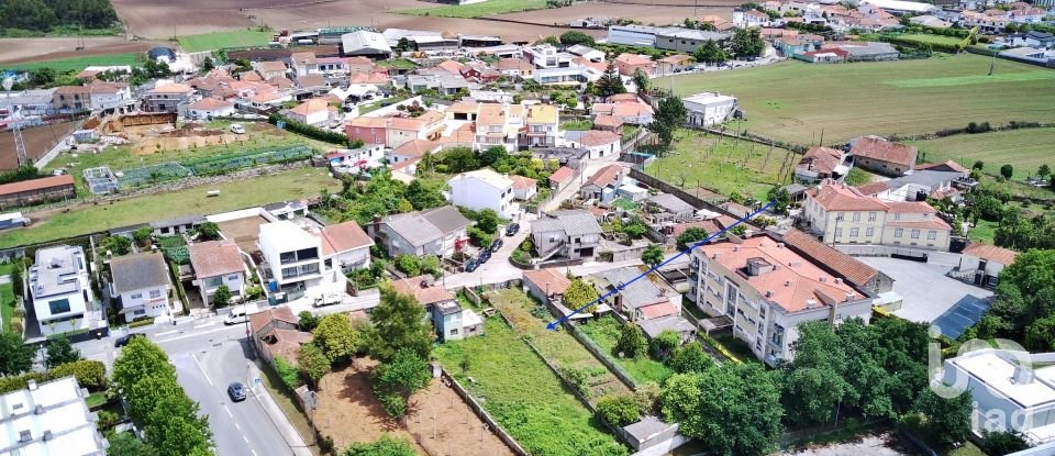 Building land in Moreira of 476 m²