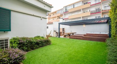 Maison T3 à Algueirão-Mem Martins de 232 m²