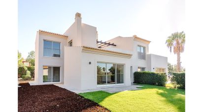 House T2 in Lagoa e Carvoeiro of 112 m²