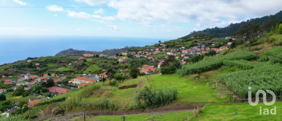 Terrain à Canhas de 3 339 m²