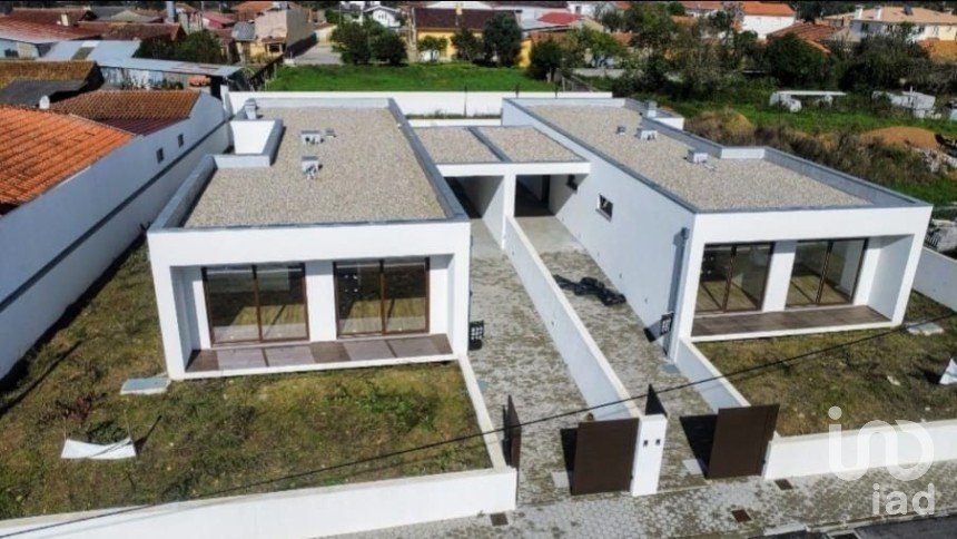 Casa T3 em Branca de 204 m²