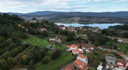 Terreno em Gondarém de 840 m²