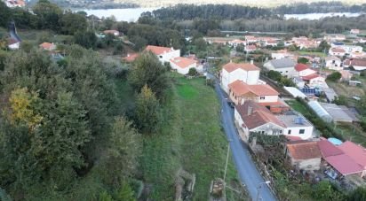 Terreno em Gondarém de 2 300 m²