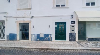 Maison traditionnelle T2 à Nossa Senhora da Conceição e São Bartolomeu de 230 m²