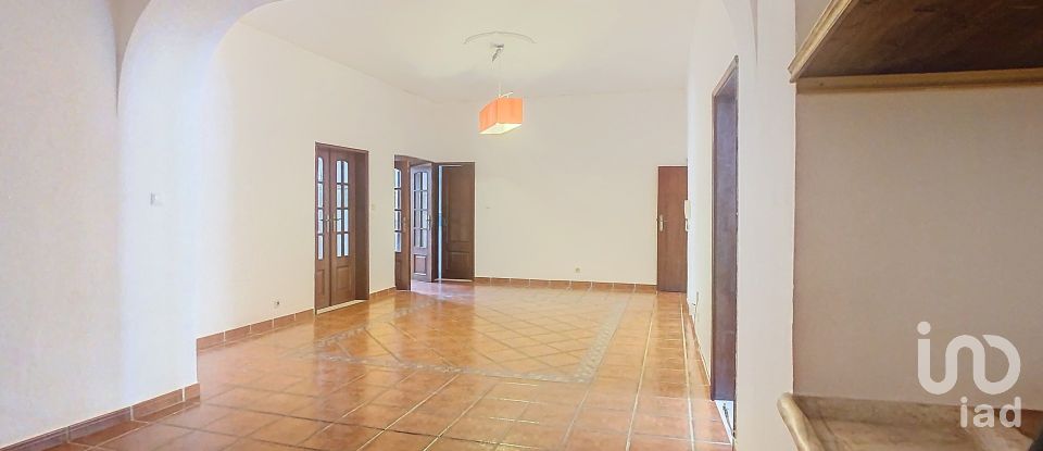 Maison traditionnelle T2 à Nossa Senhora da Conceição e São Bartolomeu de 230 m²