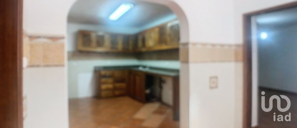 Maison traditionnelle T2 à Nossa Senhora da Conceição e São Bartolomeu de 230 m²