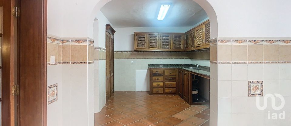 Maison traditionnelle T2 à Nossa Senhora da Conceição e São Bartolomeu de 230 m²