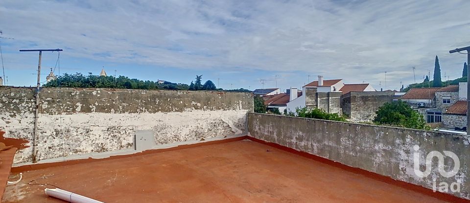 Maison traditionnelle T2 à Nossa Senhora da Conceição e São Bartolomeu de 230 m²