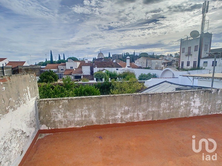 Casa tradicional T2 em Nossa Senhora da Conceição e São Bartolomeu de 230 m²