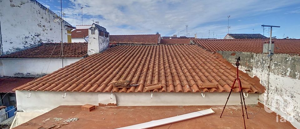 Maison traditionnelle T2 à Nossa Senhora da Conceição e São Bartolomeu de 230 m²